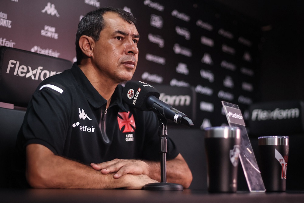 Vasco demite Fábio Carille após derrota para o Cruzeiro no Campeonato Brasileiro