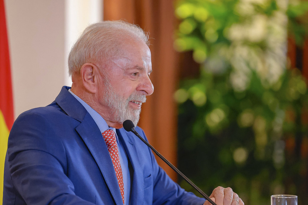 No Vietnã, Lula diz que Bolsonaro ‘sabe que fez as bobagens de que está sendo acusado’