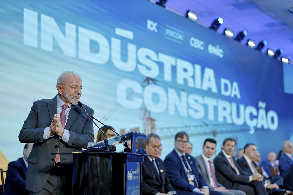 Lula chama tarifas de Trump de ‘cavalo de pau’ e afirma que ‘não vai dar certo’