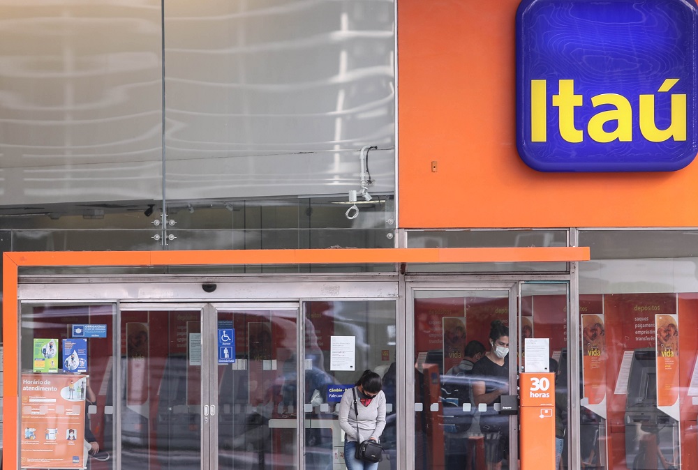 Confira o que abre e o que fecha durante o feriado prolongado
