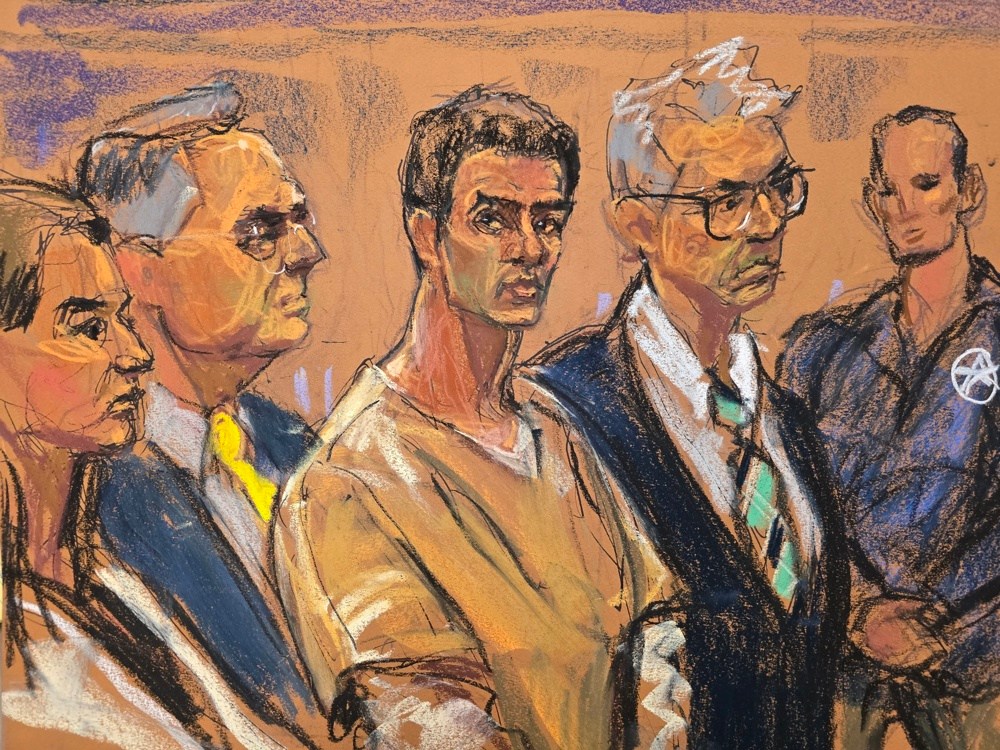 Luigi Mangione, acusado de assassinar CEO em Nova York, se declara inocente