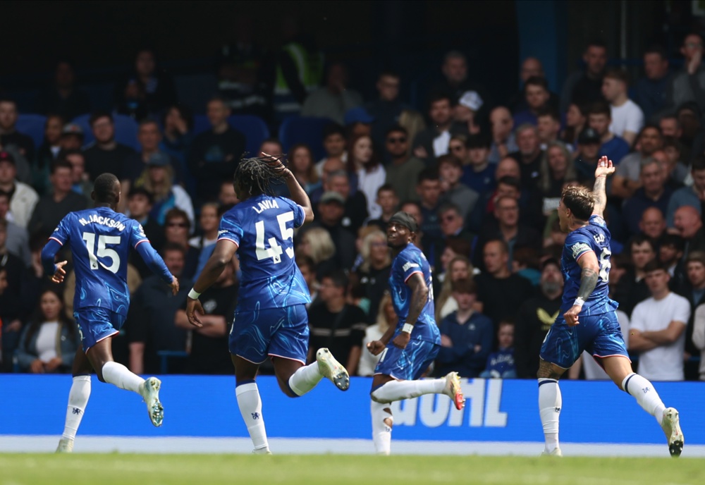 Chelsea vence o Everton e sobe para a quinta posição no Campeonato Inglês