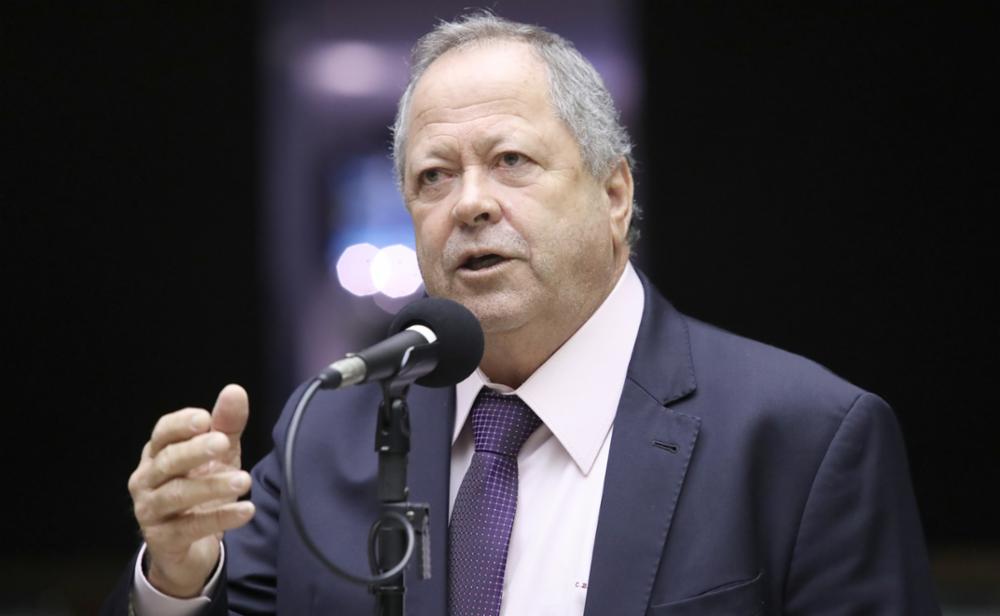 Câmara dos Deputados cassa mandato de Chiquinho Brazão por ausência em sessões