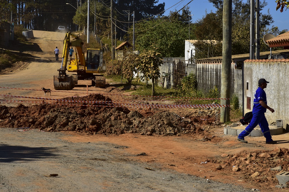 Brasil avança em infraestrutura urbana, mas ainda tem 19,5 milhões de pessoas morando em locais sem pavimentação