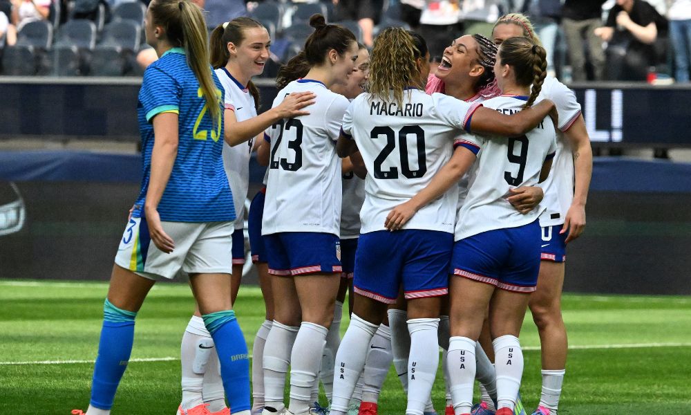 selecao feminina perde para EUA