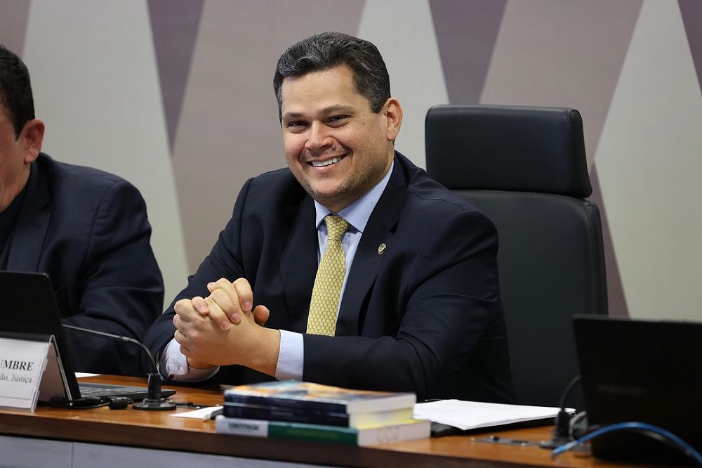 Davi Alcolumbre deve indicar novo ministro das Comunicações