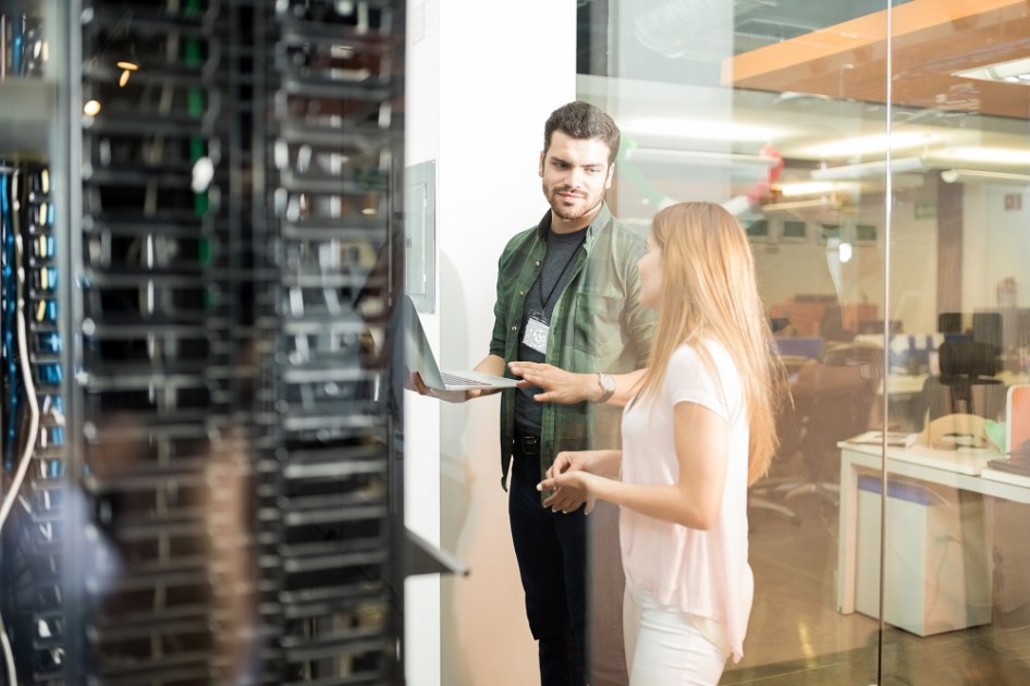 colegas networking computador