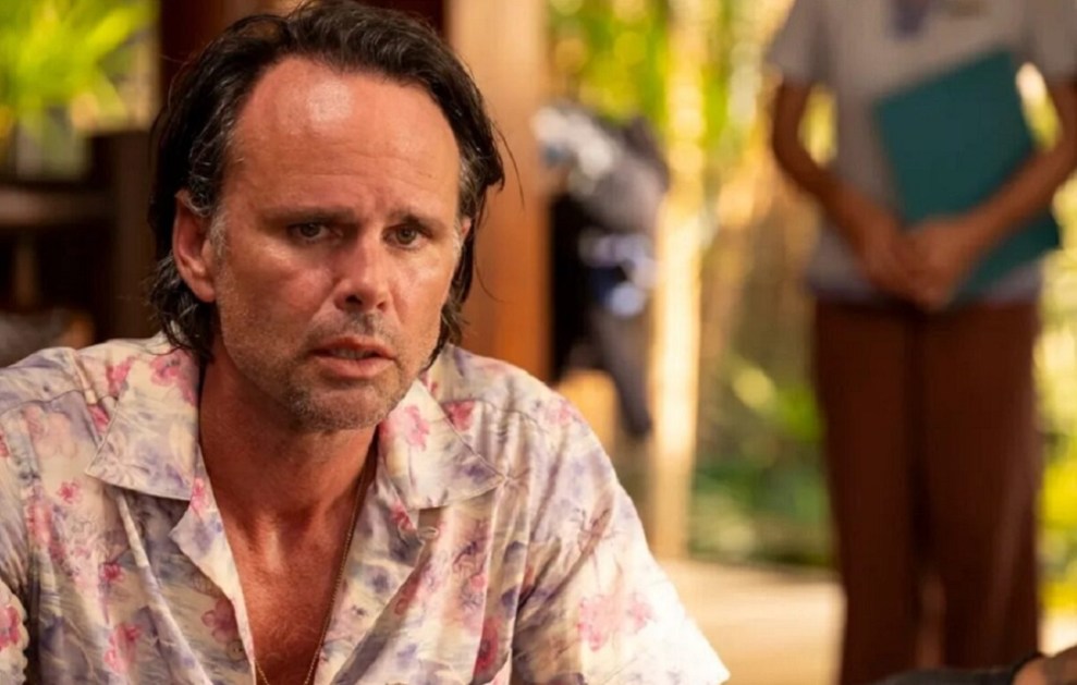 Walton Goggins em cena da terceira temporada da série The White Lotus