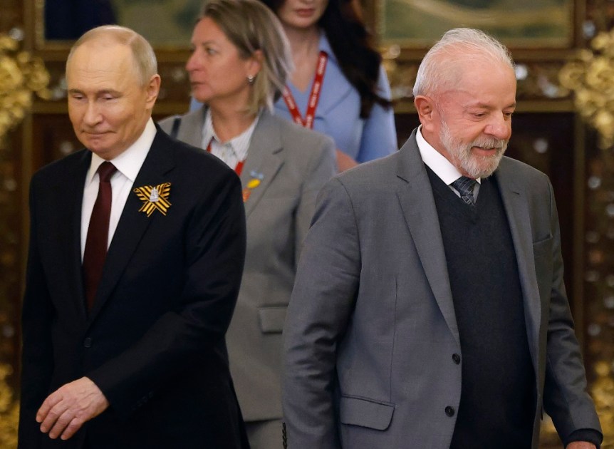 Presidente russo Vladimir Putin se reúne com o presidente brasileiro Luiz Inácio Lula da Silva no Kremlin