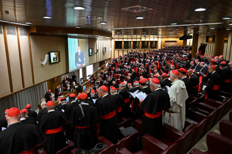 Vários cardeais asseguram que este documento será assinado no início do conclave
