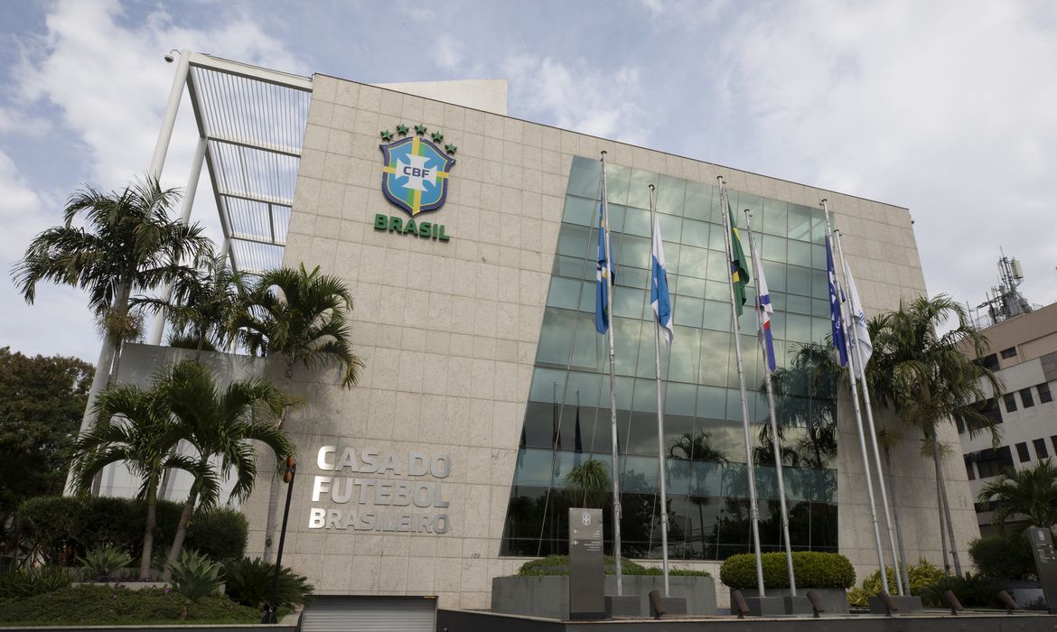 Interventor convoca eleição para presidência da CBF para véspera da chegada de Ancelotti