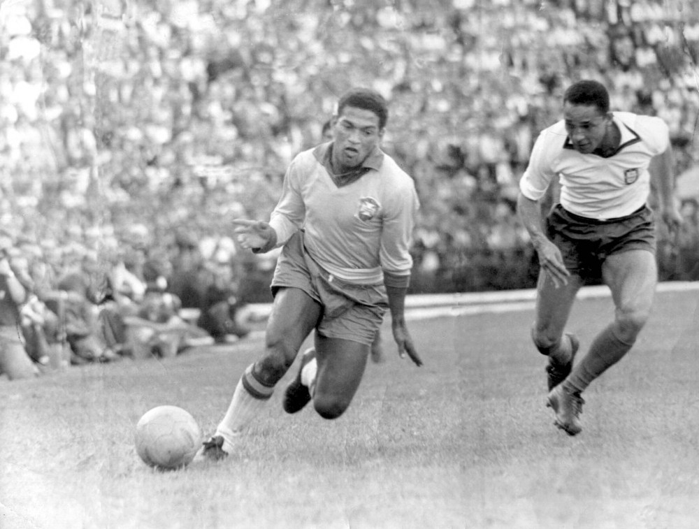 Jovem Pan resgata novos trechos de entrevista histórica com Garrincha