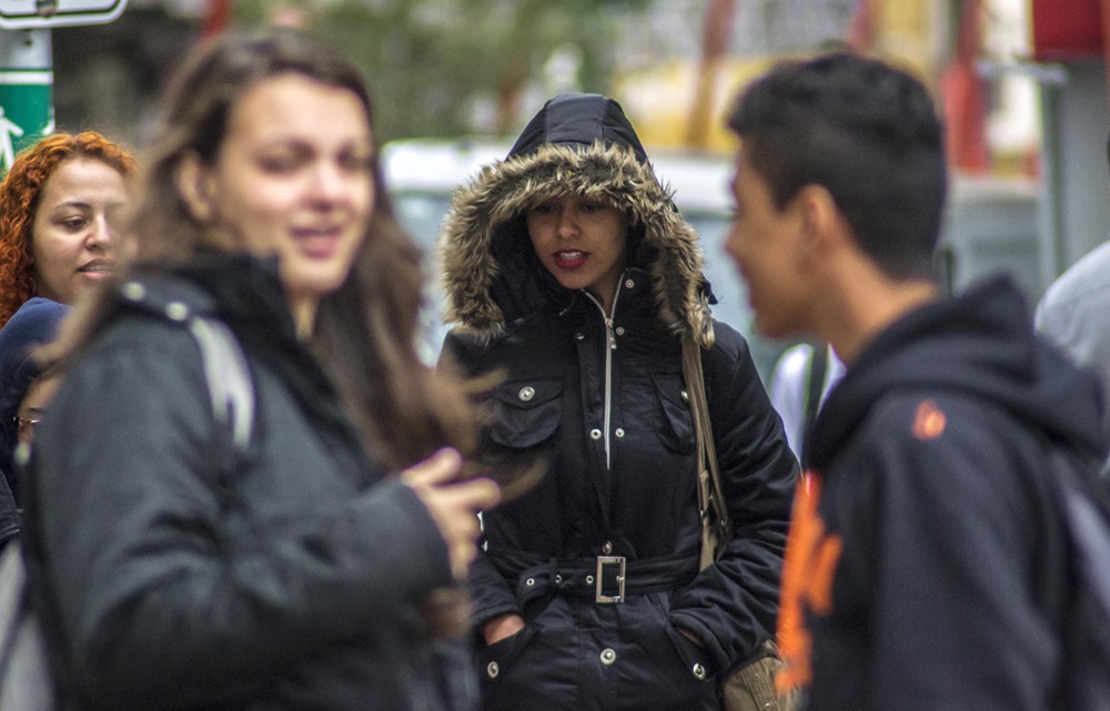 Onda de frio intensa chega ao Sul do Brasil com previsão de alagamentos e até neve