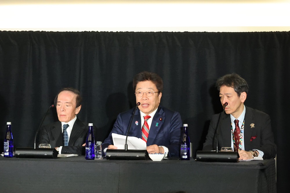 Ministro de Finanças do Japão diz que Treasuries são ‘trunfo’ em negociações tarifárias com EUA