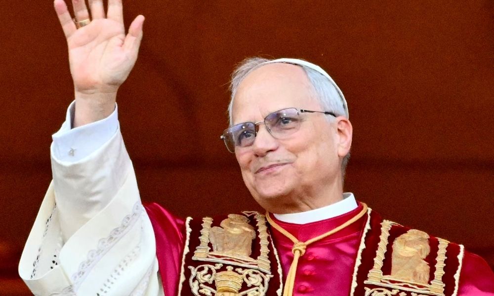 Naturalizado peruano, papa Leão XIV visitará o país em novembro