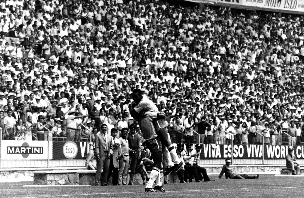 Transmissões das rádios Mauá e Itatiaia, na Copa de 70, foram preservadas em disco