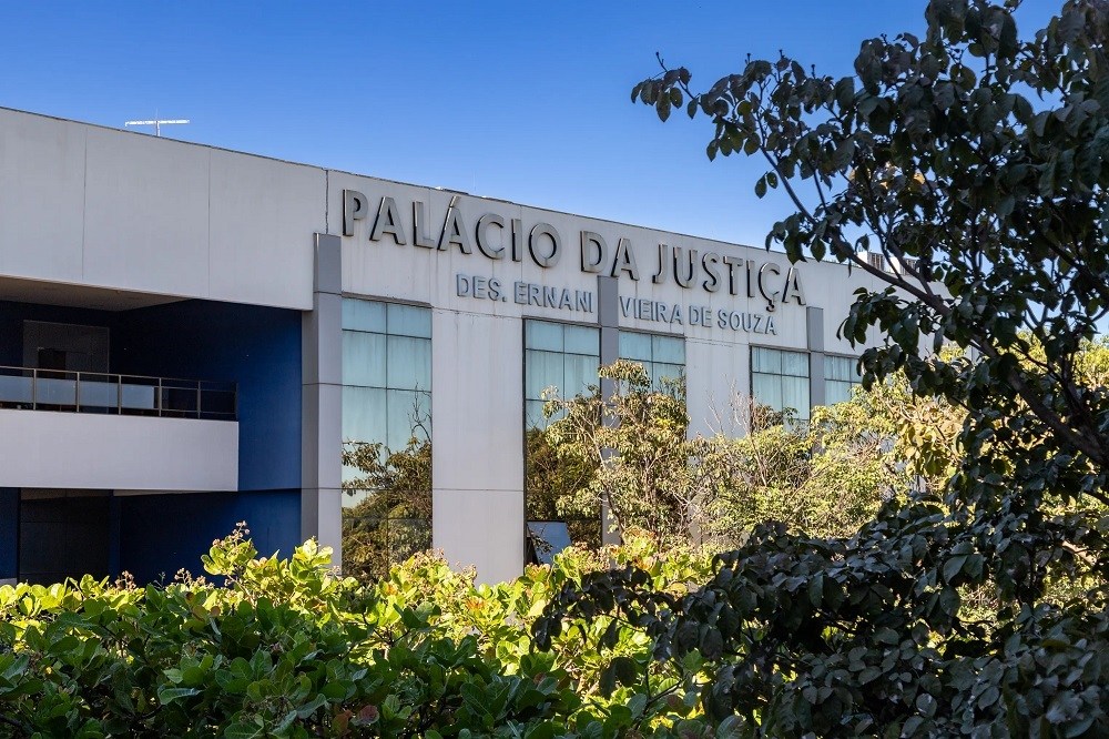 Pré-candidatos a desembargador do TJ-MT enfrentam acusações de corrupção e violência contra mulher