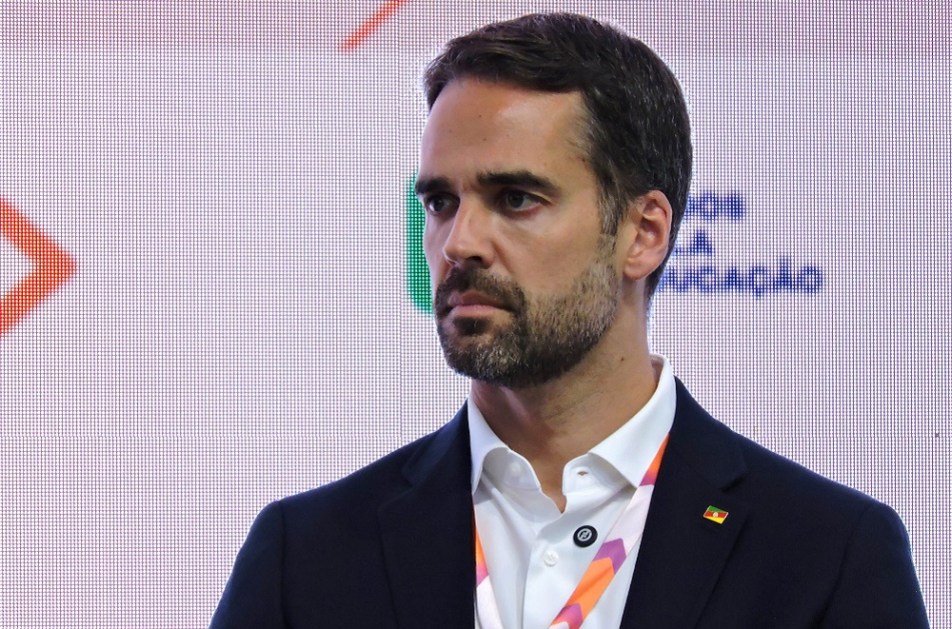 Eduardo Leite participa de evento sobre educação em SP
