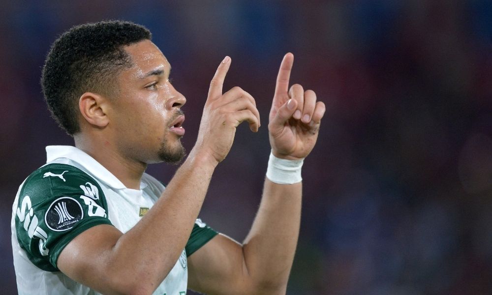 vitor roque