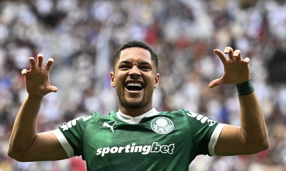 vitor roque