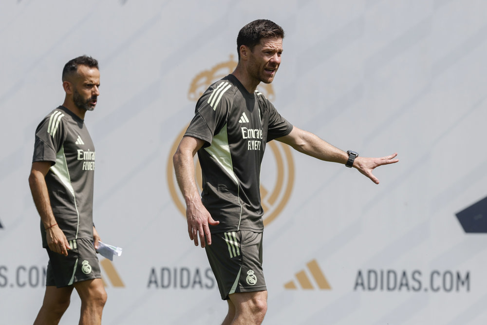Com brasileiros lesionados, Xabi Alonso leva elenco completo do Real Madrid para a Copa do Mundo de Clubes