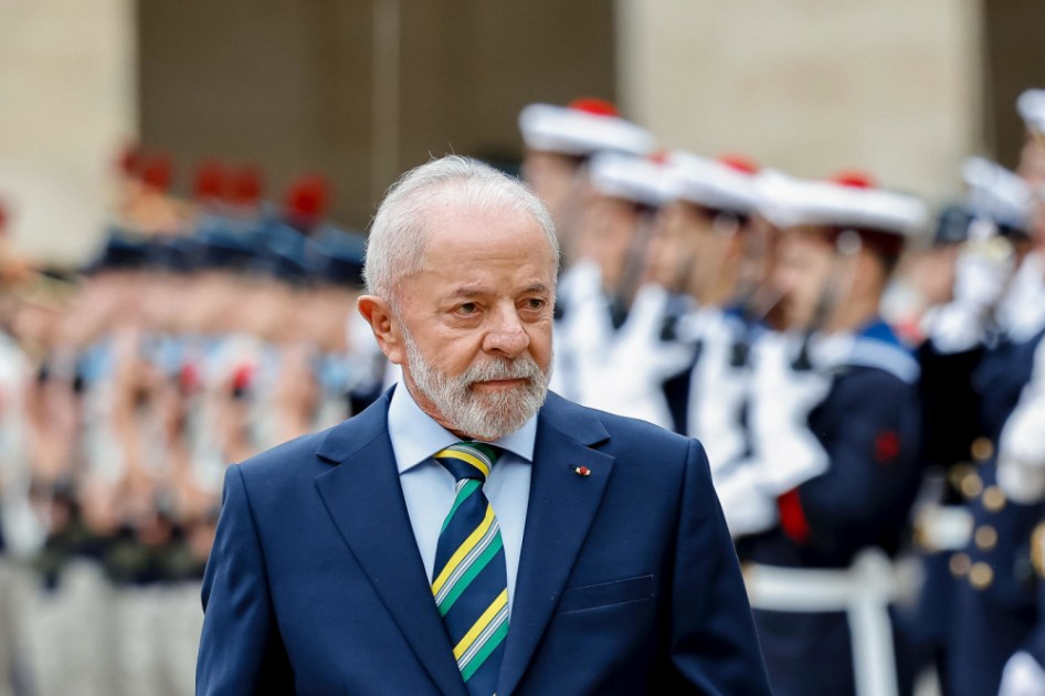 Presidente da República, Luiz Inácio Lula da Silva, durante Cerimônia oficial de boas-vindas. Explanada dos Inválidos, Paris - França