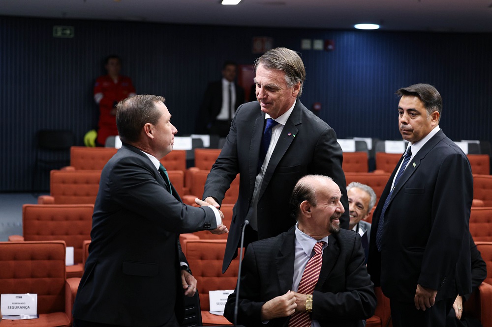 Mauro Cid diz que Bolsonaro recebeu, leu e pediu alterações na minuta do golpe