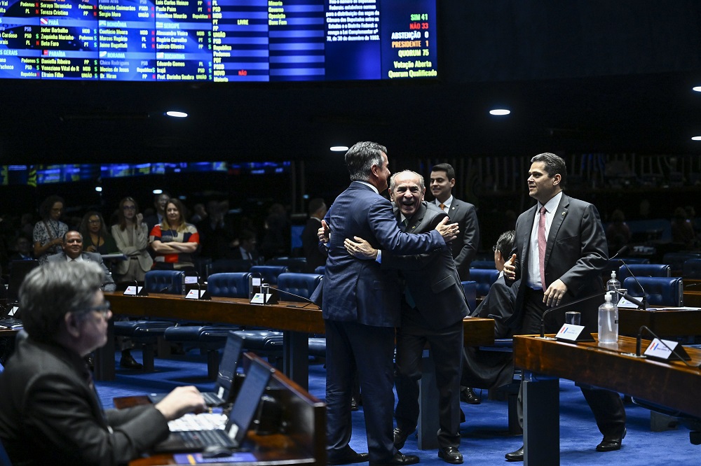 Senado aprova criação de 18 novas vagas na Câmara, mas veta aumento de gastos