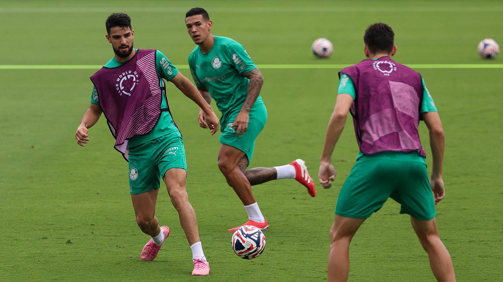 Abel comanda treino com reservas e começa a montar o Palmeiras para duelo com o Chelsea