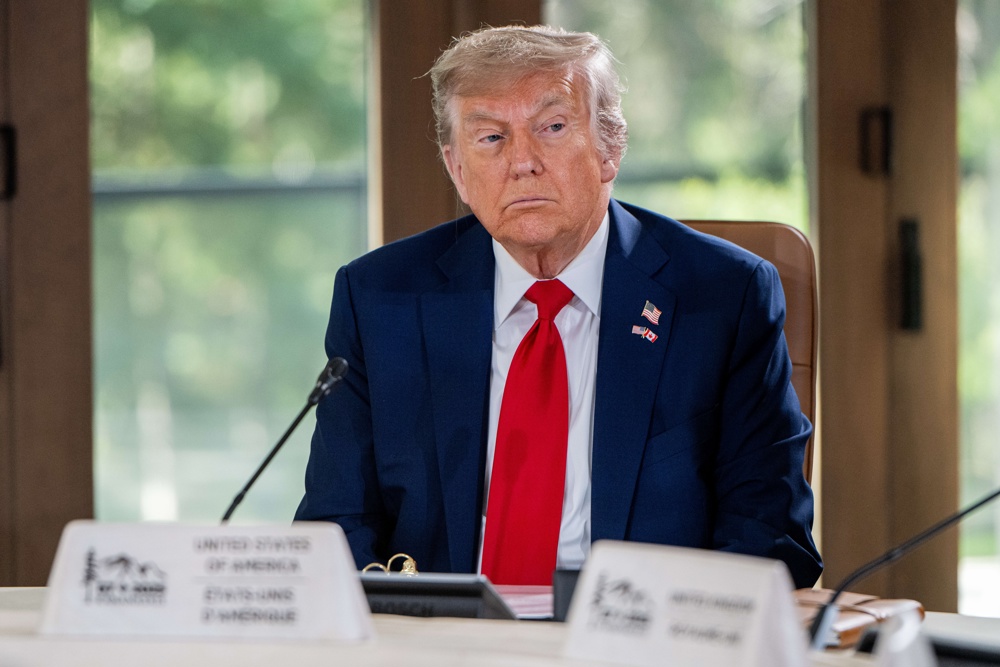 Trump diz que sua paciência com o Irã ‘já se esgotou’ e avalia ataque: ‘Talvez faça, talvez não’