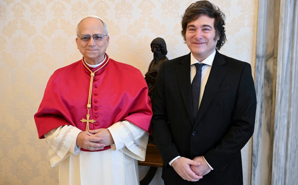 Papa Leão 14 recebeu presidente da Argentina Javier Milei no Vaticano neste sábado (7)