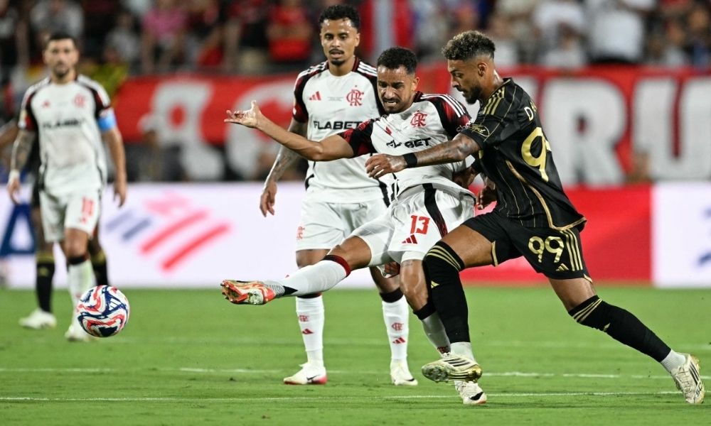 Flamengo busca empate no final e encerra fase de grupos do Mundial de Clubes invicto