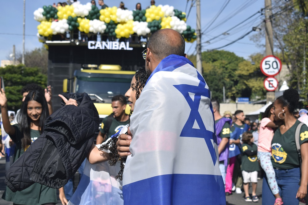 Marcha para Jesus reúne milhares em São Paulo com presença de autoridades e apoio simbólico a Israel