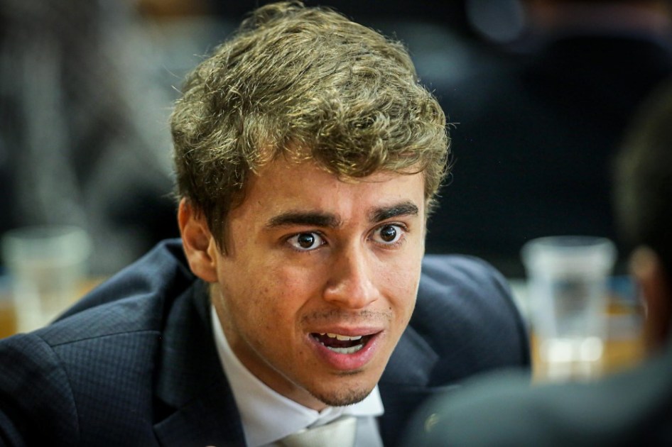 O deputado federal Nikolas Ferreira, durante reunião de abertura da CPMI