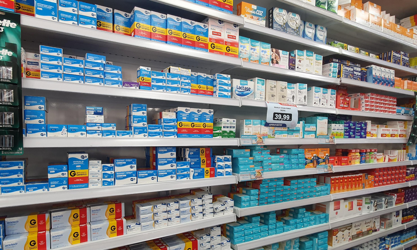 Demanda por medicamento para sintomas gripais cresce no Paraná