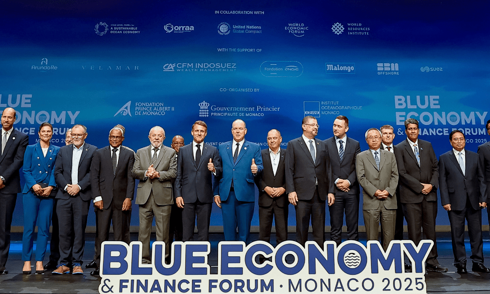 08.06.2025 - Sessão de Encerramento do Fórum de Economia e Finanças Azuis 08.06.2025 - Presidente da República, Luiz Inácio Lula da Silva, durante foto oficial com lideres no Fórum de Economia e Finanças Azuis. Fórum Grimald - Mônaco. Foto: Ricardo Stuckert / PR