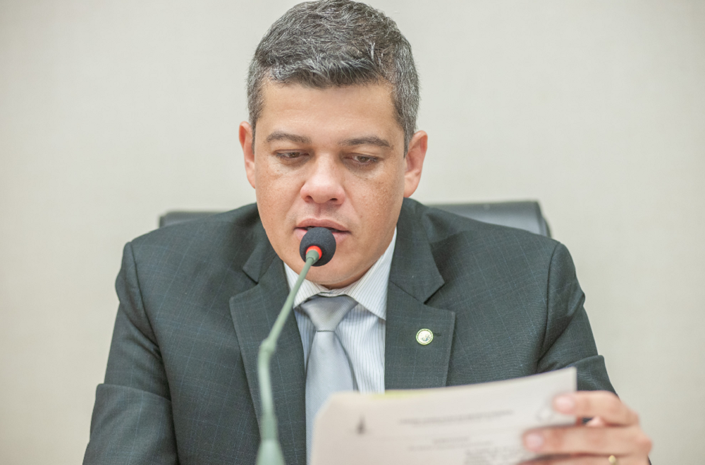 Daniel Donizet pede afastamento da Câmara Legislativa por 60 dias após confusão com a PM
