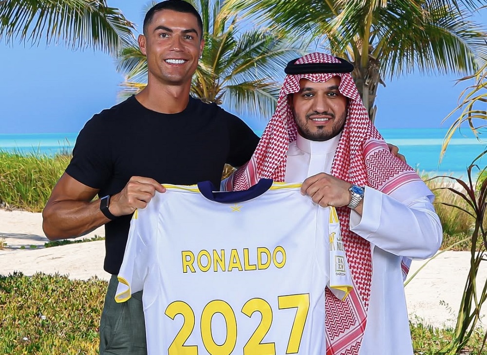 Al-Nassr anuncia a renovação de contrato de Cristiano Ronaldo até 2027