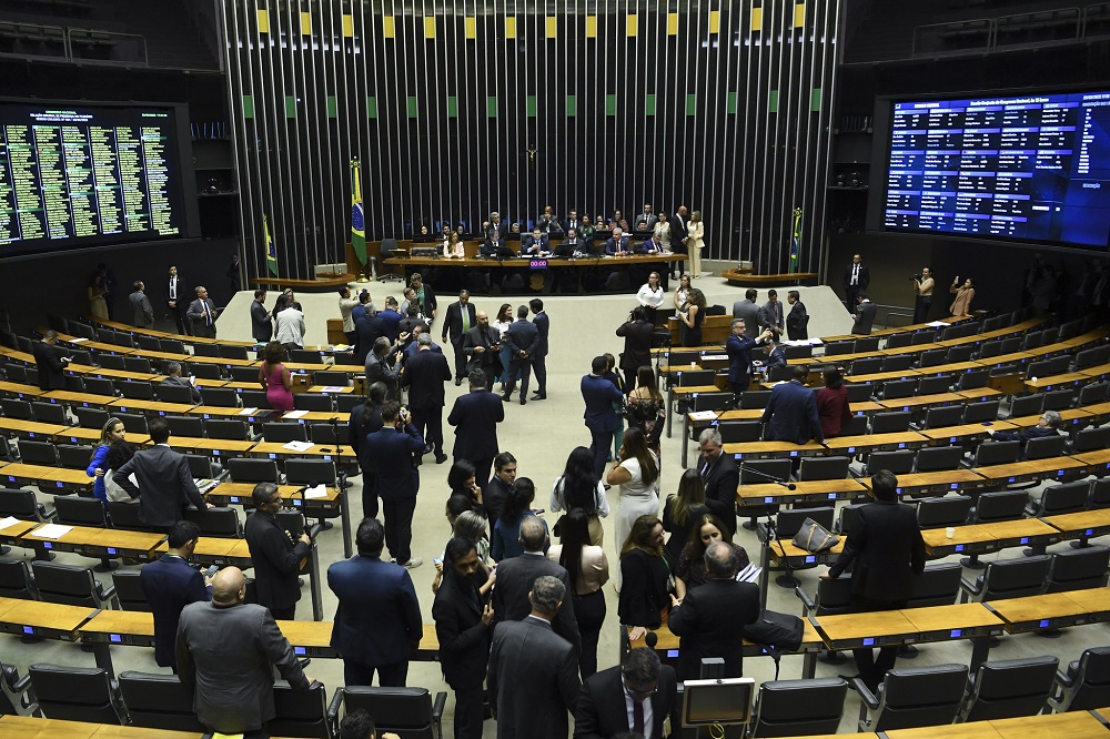 Senado aprova projeto que simplifica licenciamento ambiental