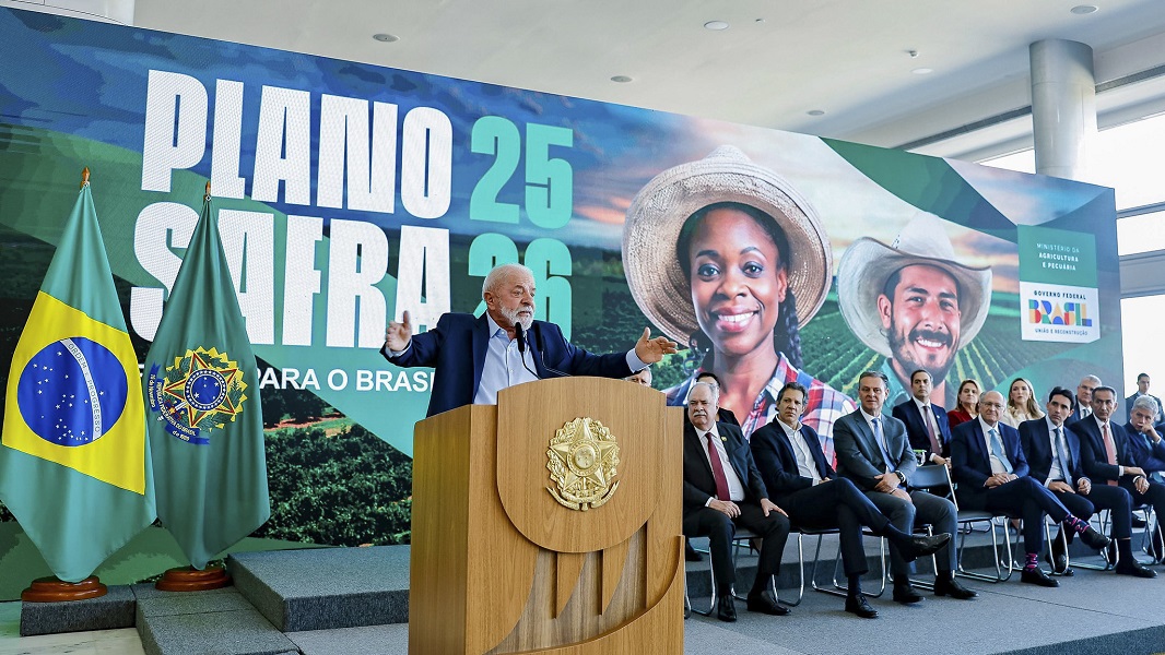 Em lançamento do Plano Safra, Lula faz críticas indiretas a Bolsonaro e diz que nunca pediria Pix