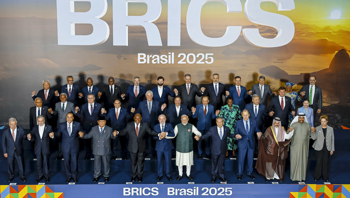 Chefes de Estado do Brics se reúnem para segunda foto oficial