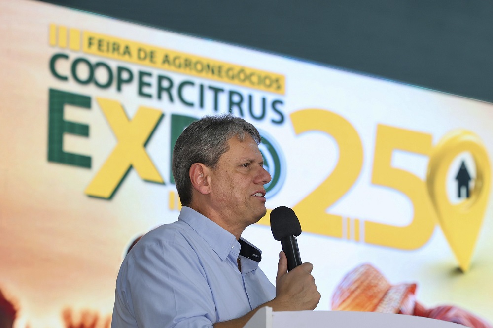 ‘Tarifa é algo patriótico até a página dois’, diz Tarcísio na Coopercitrus Expo