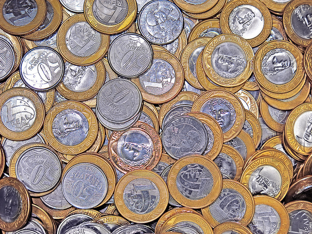 moedas de um real