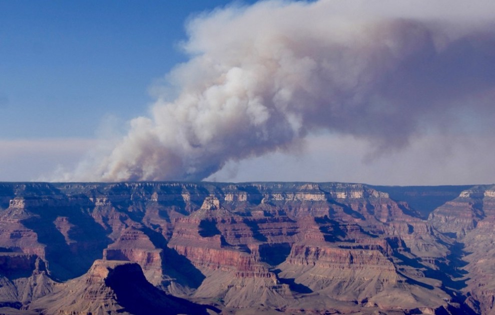 US-ENVIRONMENT-FIRE-GRAND CANYON