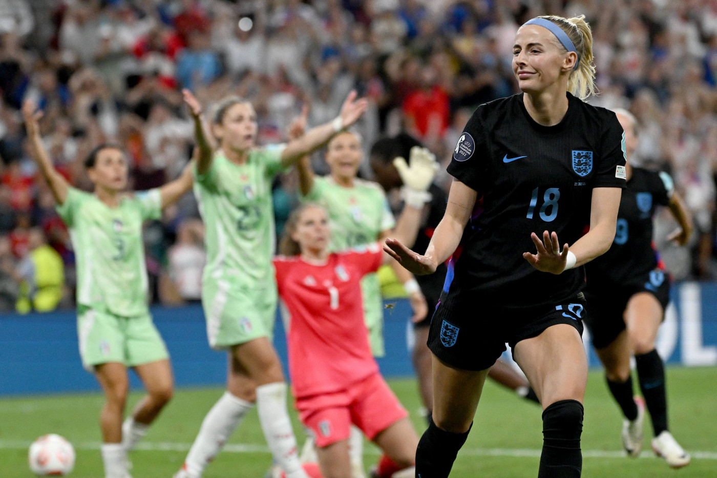 Eurocopa feminina: Inglaterra vence Itália na prorrogação e vai à segunda final consecutiva