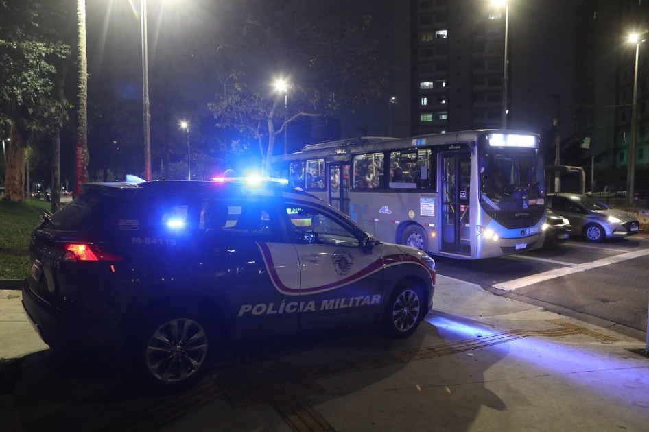 ônibus ataque