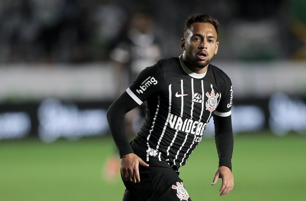 Corinthians informa que lateral Hugo será operado; Maycon tem lesão confirmada