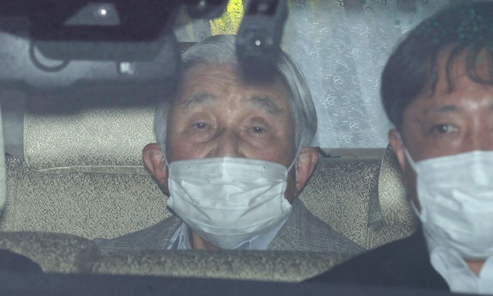 Ex-imperador do Japão é hospitalizado para ajustar medicação cardíaca