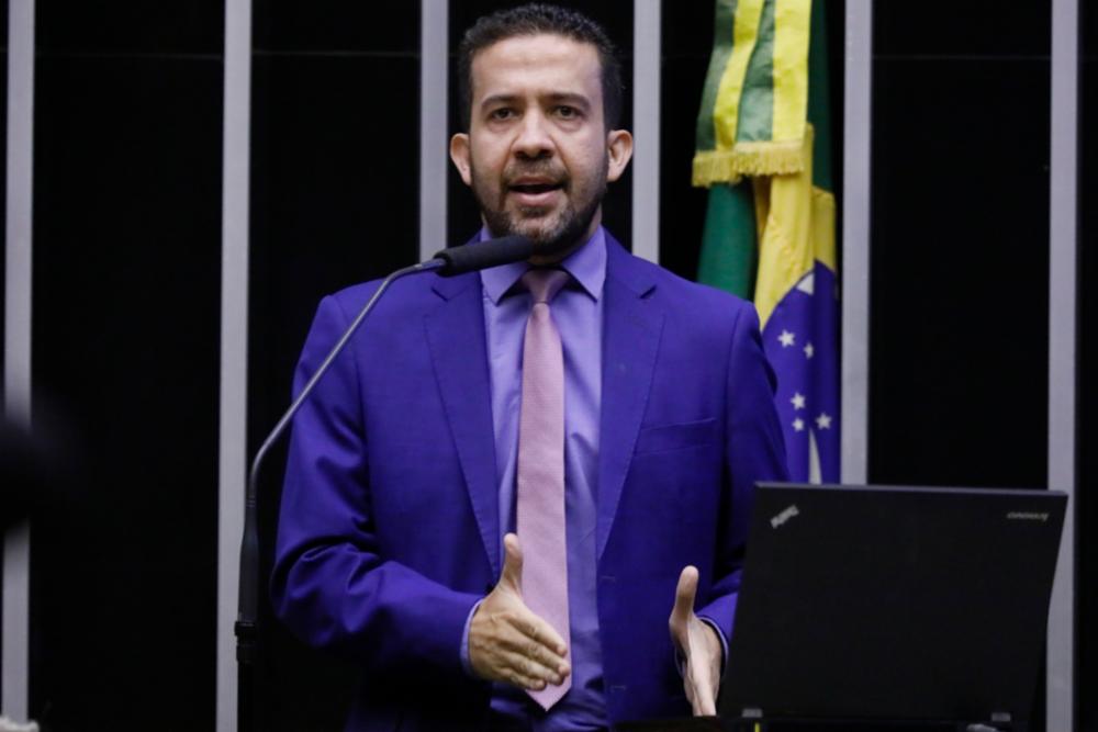 Conselho de Ética da Câmara suspende André Janones por 90 dias após ofensas a Nikolas Ferreira