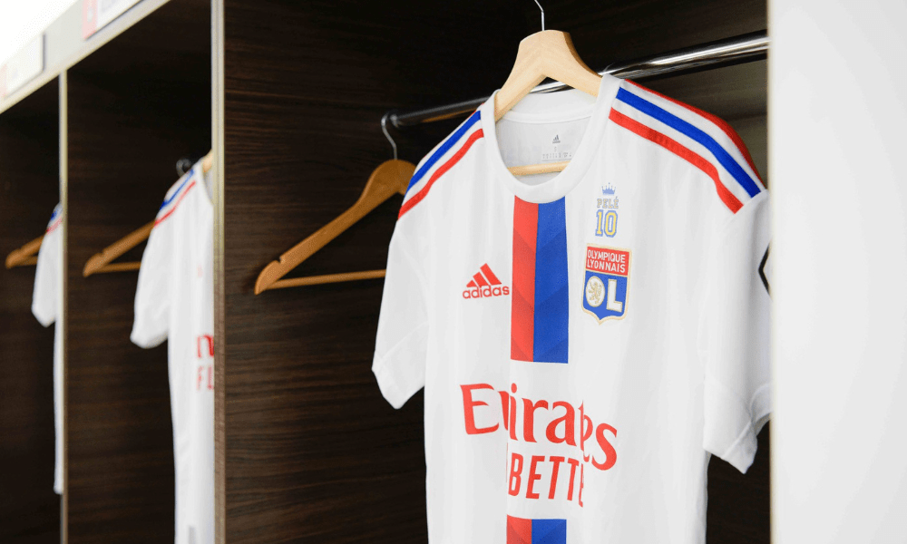 Homenagem do Lyon ao Pelé